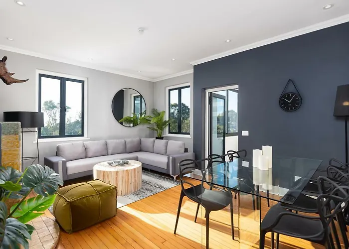 Warwick Mansions 8